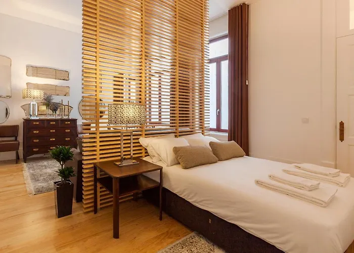 Vintage River Flat By Ml Apartment